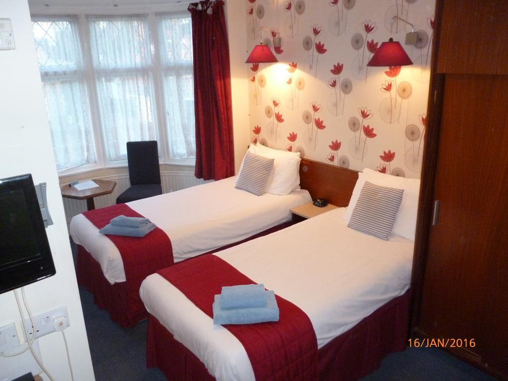 Grange Lodge Hotel - B&B Лондон Номер фото