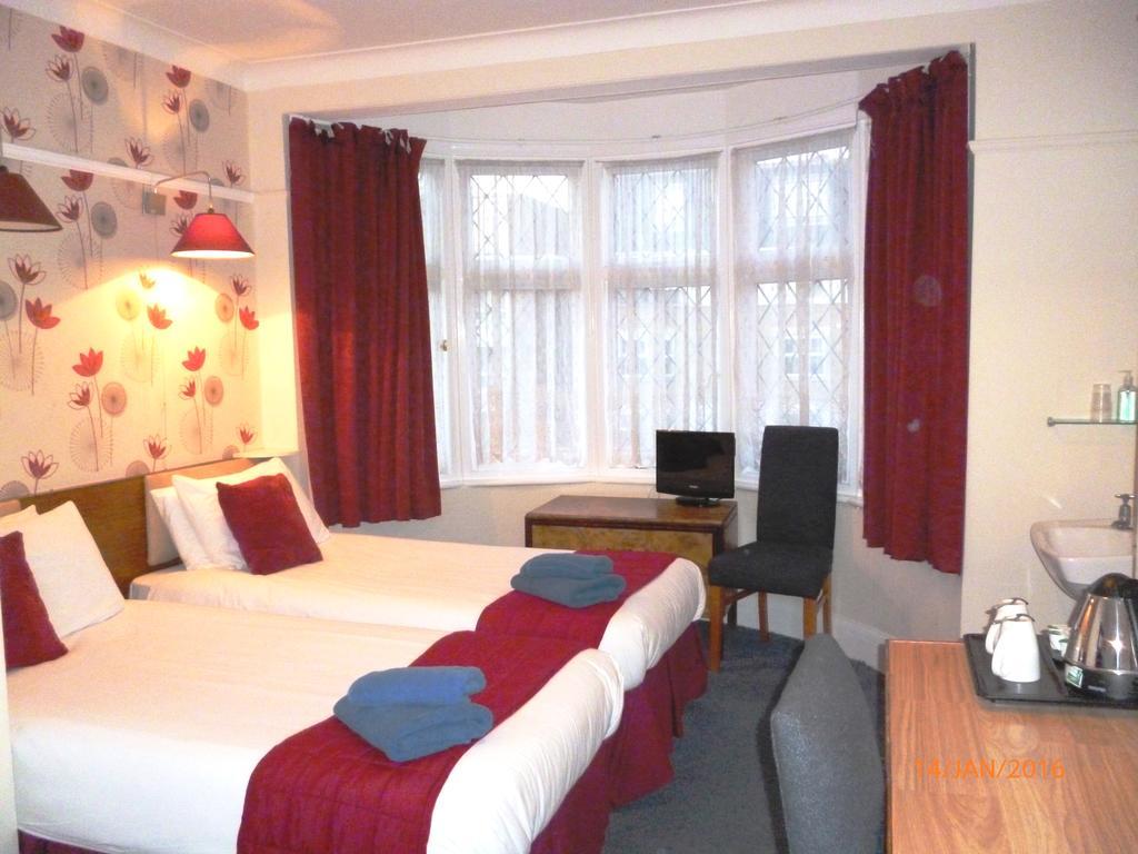 Grange Lodge Hotel - B&B Лондон Номер фото